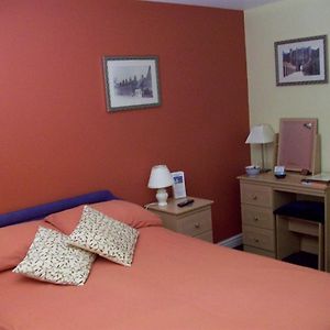 Double Room Private Bathroom